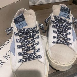 Barely worn women Golden Goose shoes.